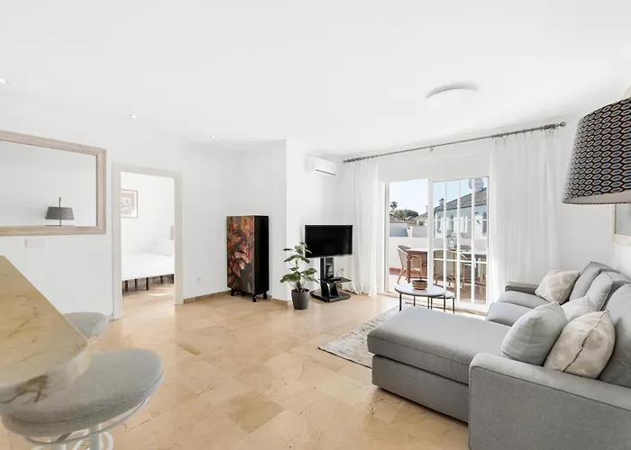 Cute In Benamara A Few Meters From The Between &marbella Apartment Estepona